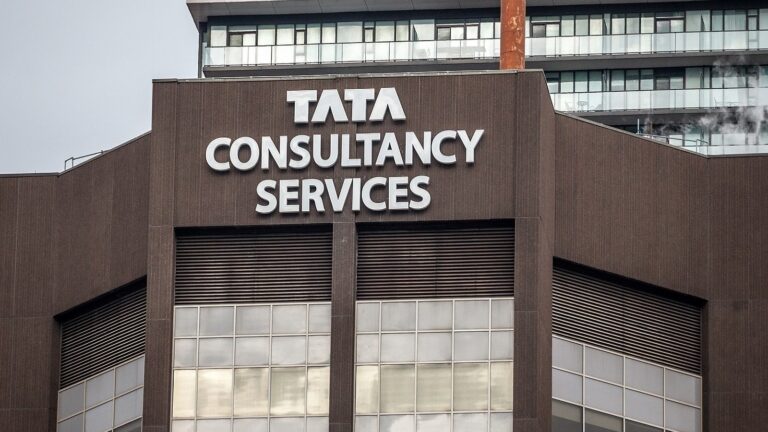 TCS Careers 2024: TCS BPS Hiring 2025 (Freshers and New Grads) | Salary 4 LPA – Apply Soon!