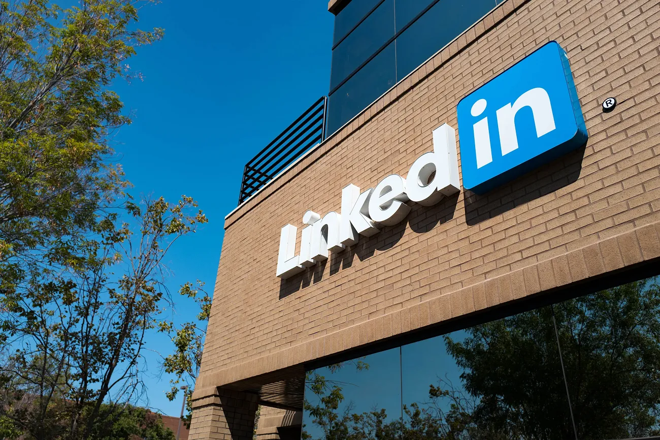 LinkedIn Careers 2024: Hiring Software Engineer Intern | Stipend 70k | LinkedIn Internship 2024 – Apply Soon!
