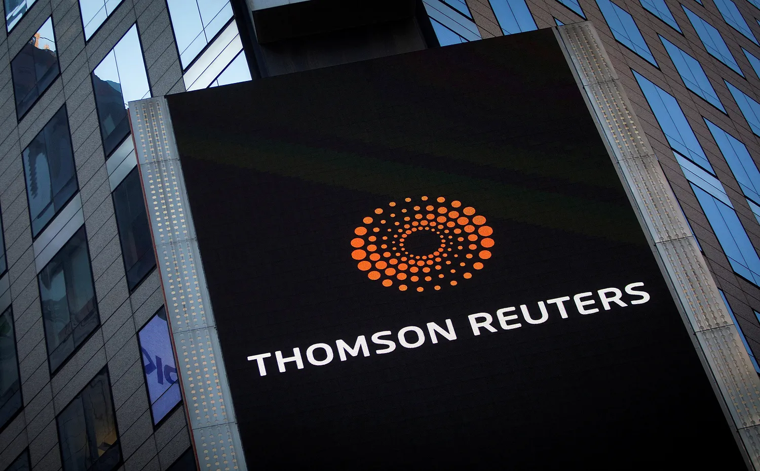 thomson reuters hiring software engineer