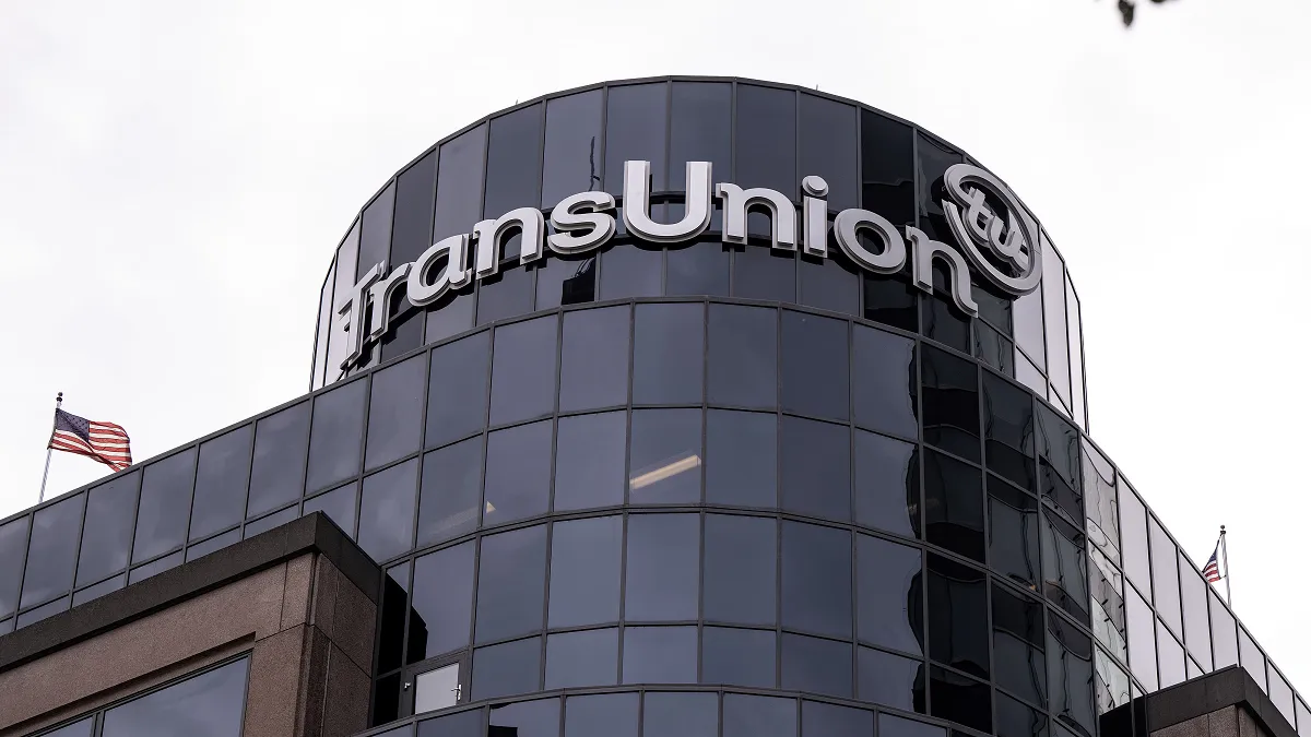 TransUnion Hiring Software Engineer